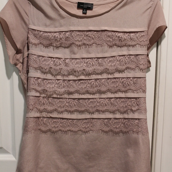 Delicate lace blush blouse - Picture 1 of 2